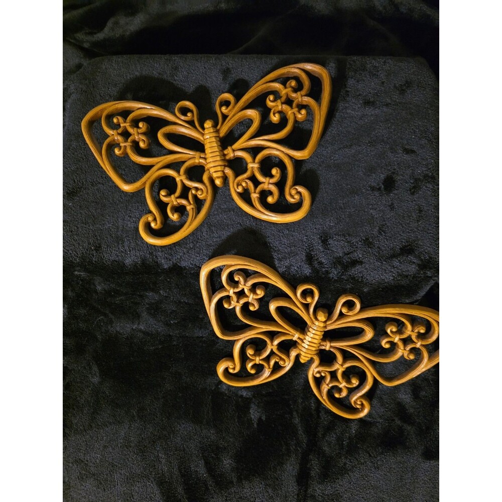 Set of 2 Vintage USA Syroco Homco 1978 Wood Look Butterflies Wall Decor